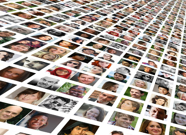 Image of many faces in a never-ending picture grid